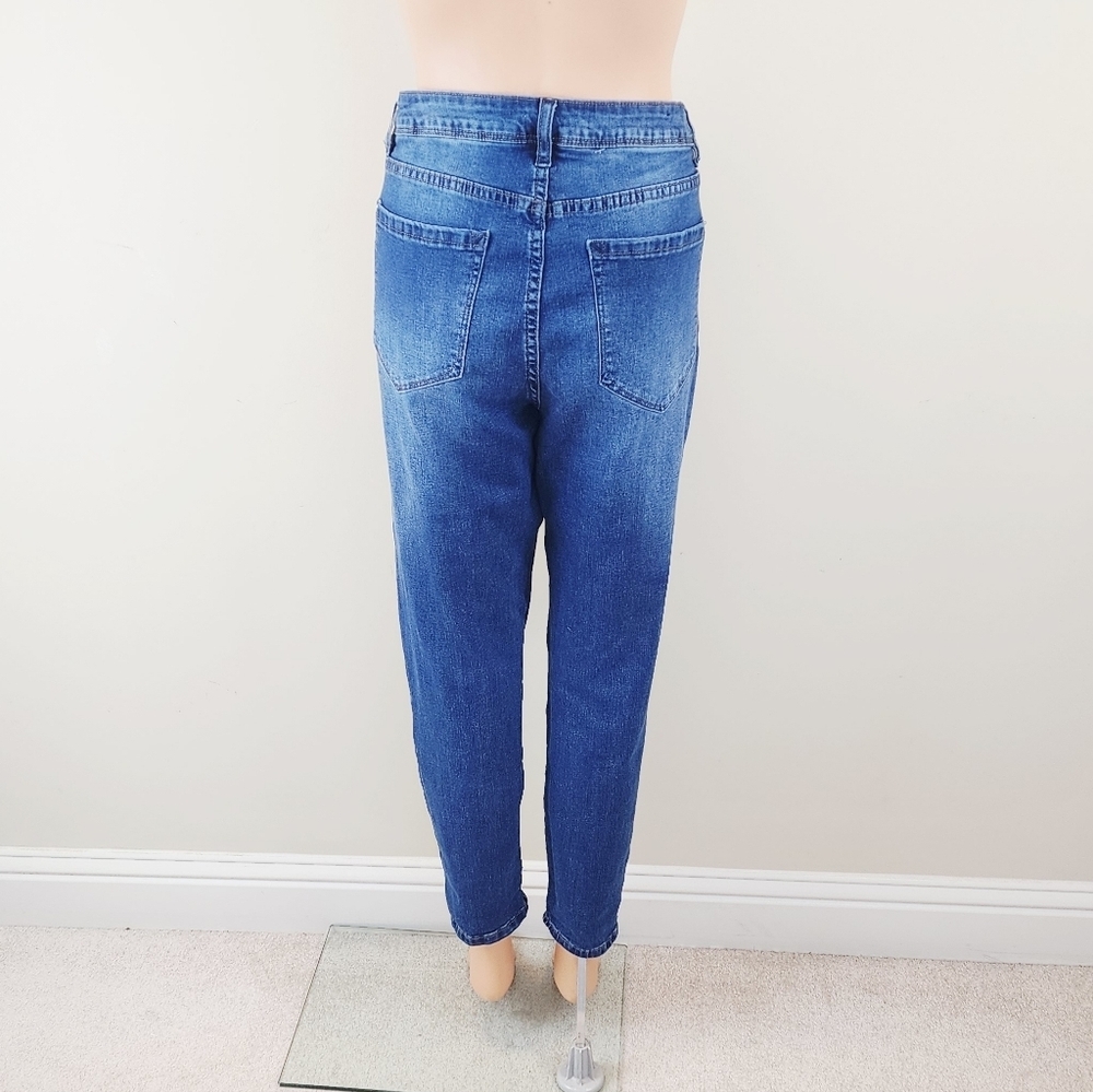 Kensie Effortless Mid Rise Distressed Ankle Jeans Pants - Picture 4 of 10
